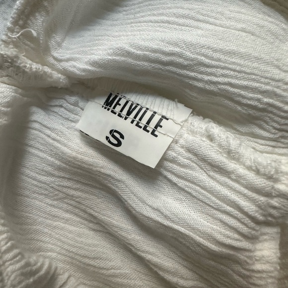 Brandy Melville White Europe Exclusive Top - Picture 3 of 3